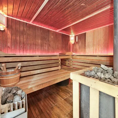 Holiday home Characteristic With Wellness Lijnden
